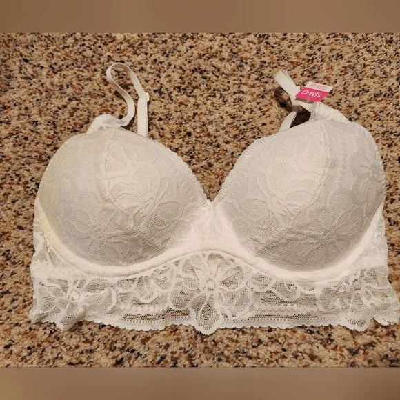 NEW VS PINK BRA SIZE S (AA-C) White - Picture 1 of 2